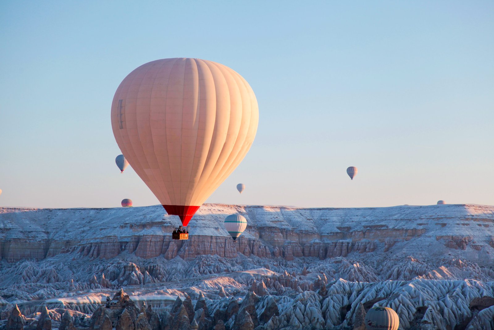 Cappadocia hot air balloon-winter-cappadocaitouristinformaiton
